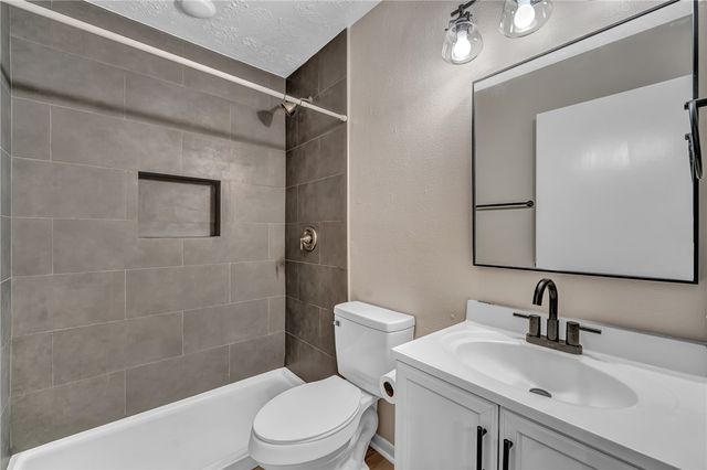104 North Oneal Street, Caldwell, TX 77836
