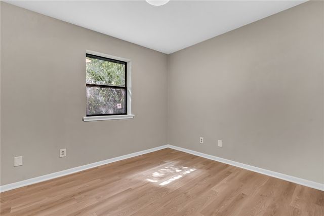 104 North Oneal Street, Caldwell, TX 77836