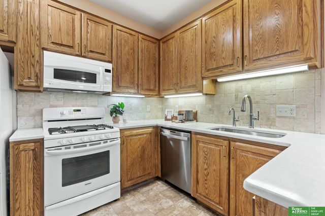 5427 Parker Street, Omaha, NE 68104