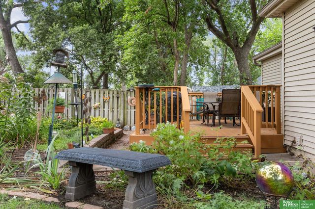 5427 Parker Street, Omaha, NE 68104