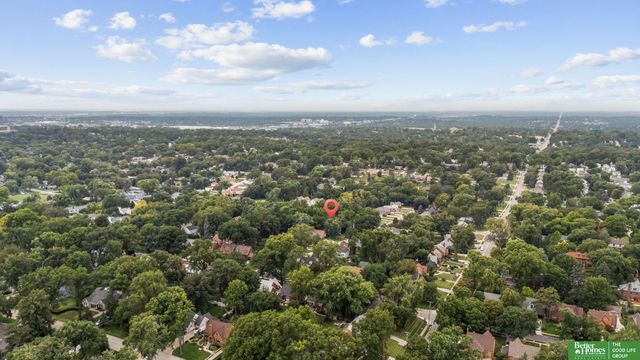 5427 Parker Street, Omaha, NE 68104