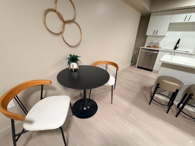 1700 N Manhattan, Unit 202 Avenue, Manhattan, KS 66502