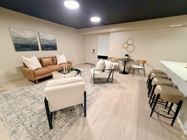 1700 N Manhattan, Unit 202 Avenue, Manhattan, KS 66502