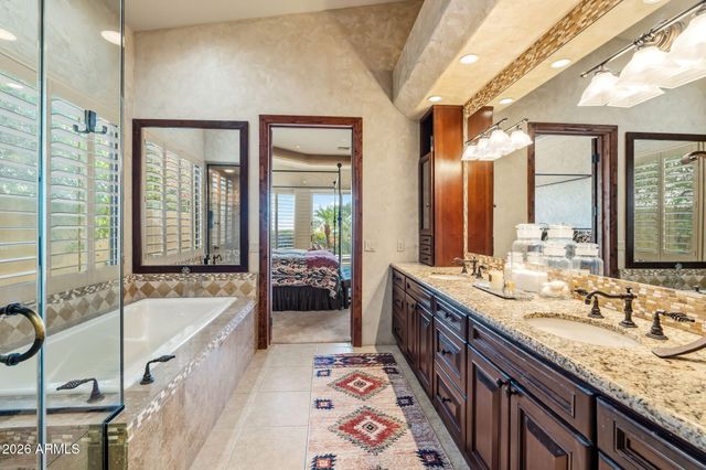 24350 N WHISPERING RIDGE Way 39, Scottsdale, AZ 85255