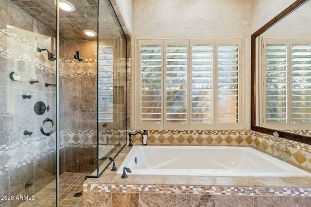 24350 N WHISPERING RIDGE Way 39, Scottsdale, AZ 85255