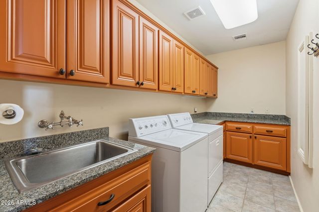 24350 N WHISPERING RIDGE Way 39, Scottsdale, AZ 85255