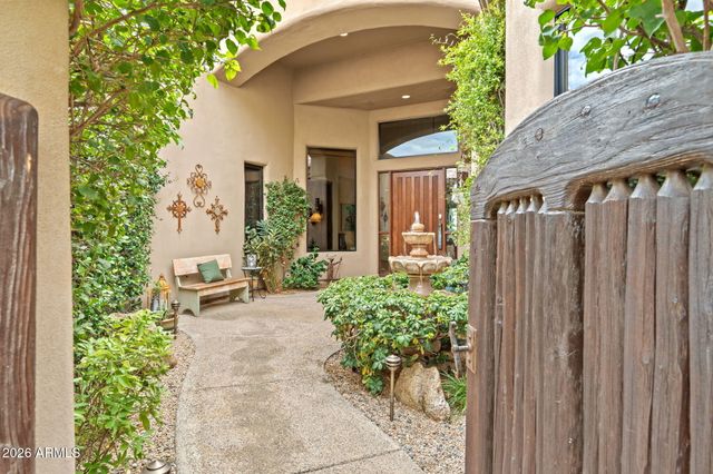 24350 N WHISPERING RIDGE Way 39, Scottsdale, AZ 85255