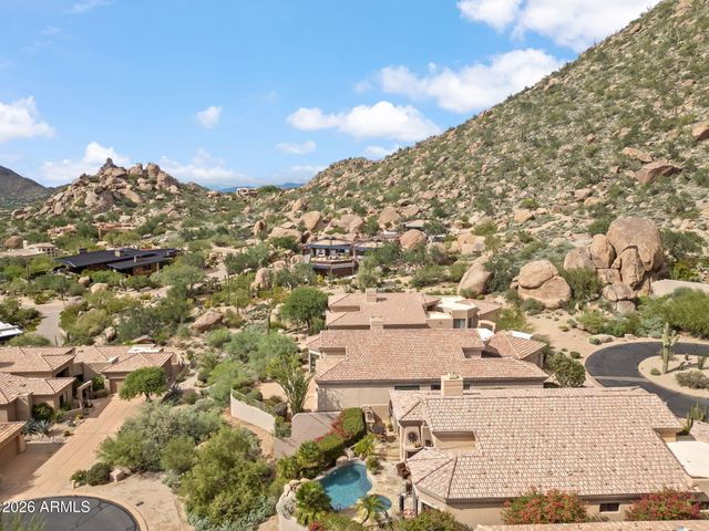 24350 N WHISPERING RIDGE Way 39, Scottsdale, AZ 85255