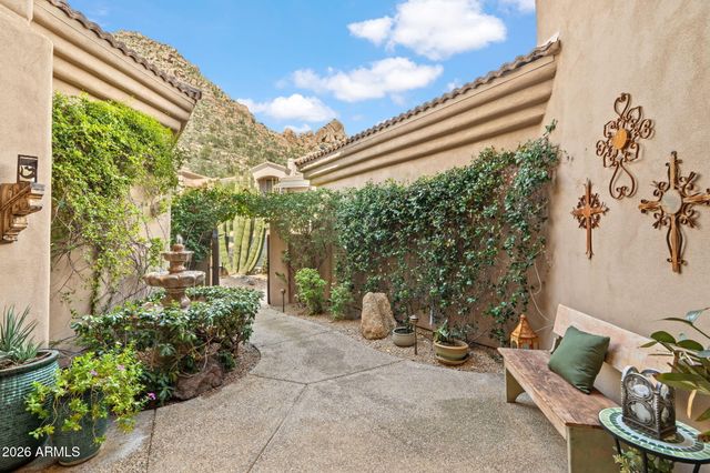 24350 N WHISPERING RIDGE Way 39, Scottsdale, AZ 85255