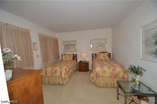 10951 GULFSHORE DR 504, Naples, FL 34108