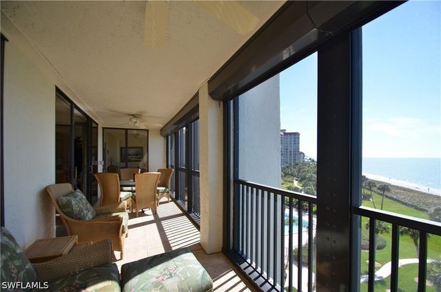 10951 GULFSHORE DR 504, Naples, FL 34108
