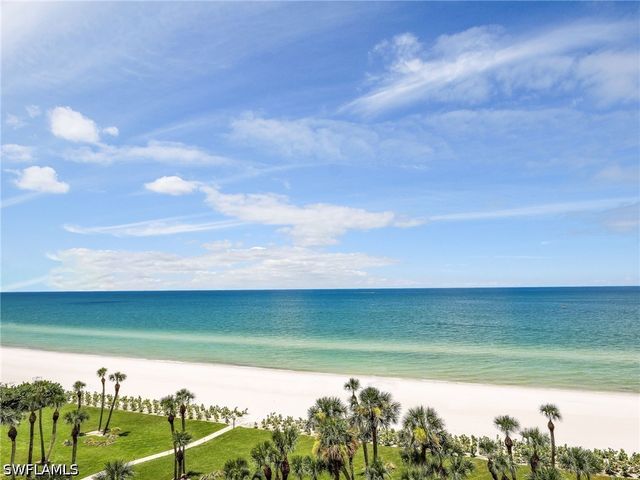 10951 GULFSHORE DR 504, Naples, FL 34108