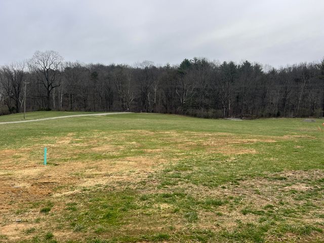 3086 Haymakertown RD, Troutville, VA 24175