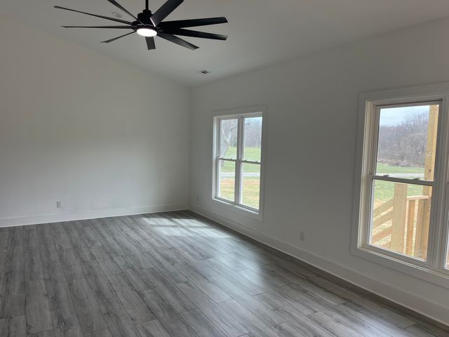 3086 Haymakertown RD, Troutville, VA 24175