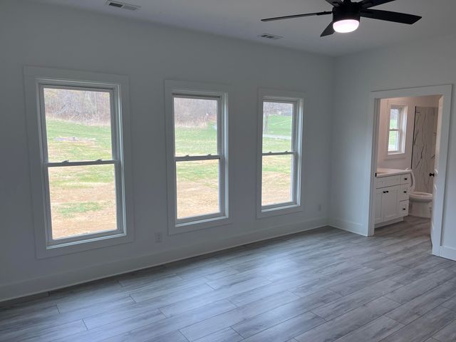 3086 Haymakertown RD, Troutville, VA 24175