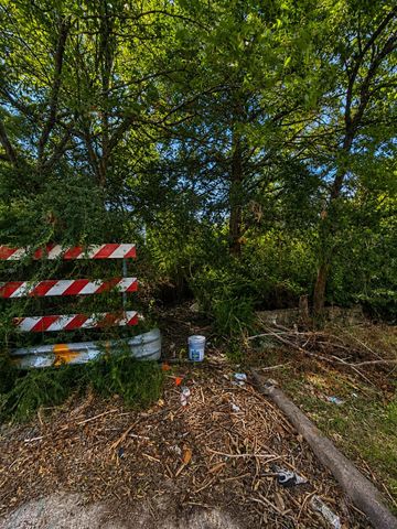 1156 Mansfield Avenue, Fort Worth, TX 76104