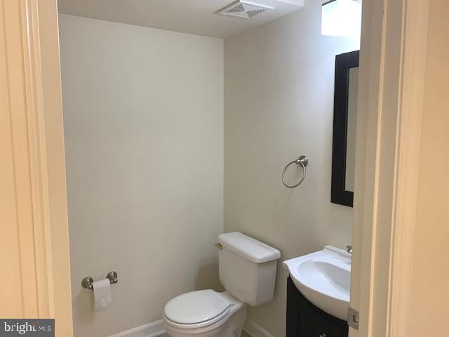 4372 THOMAS BRIGADE LN, Fairfax, VA 22033