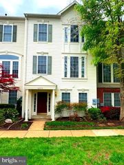 4372 THOMAS BRIGADE LN, Fairfax, VA 22033