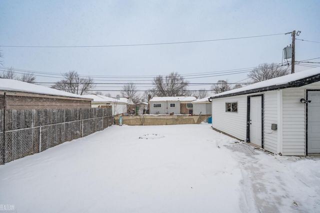 19259 Colman Street, Clinton Township, MI 48035