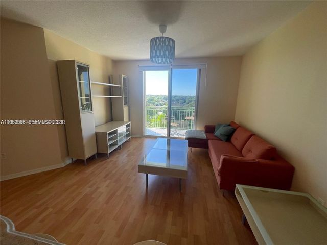 3500 Coral Way 711, Miami, FL 33145