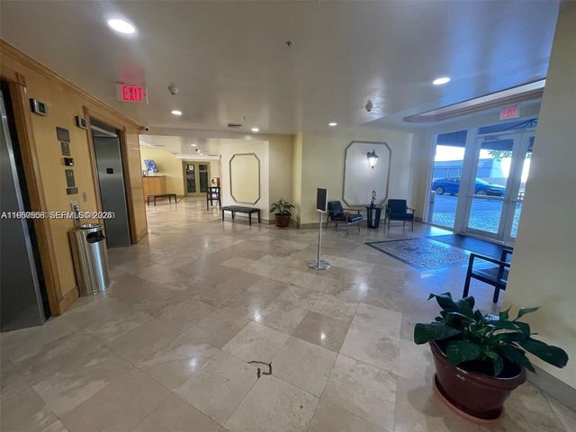 3500 Coral Way 711, Miami, FL 33145