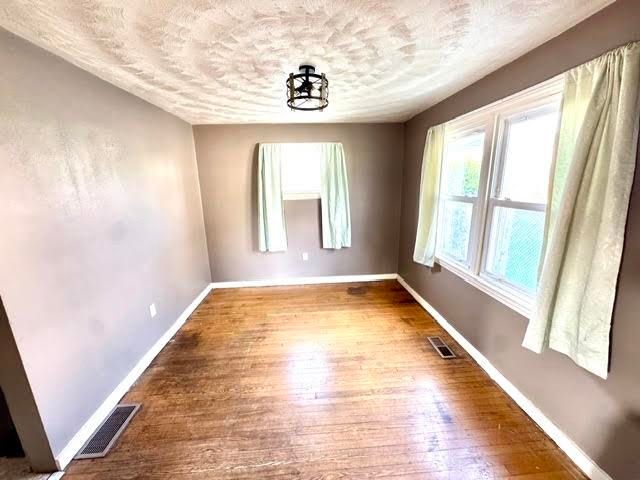1009 Chestnut Street, Kenova, WV 25530