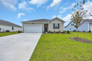 206 Carver Willow Dr., Loris, SC 29569