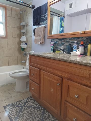 21913 Gailine Avenue, Sauk Village, IL 60411