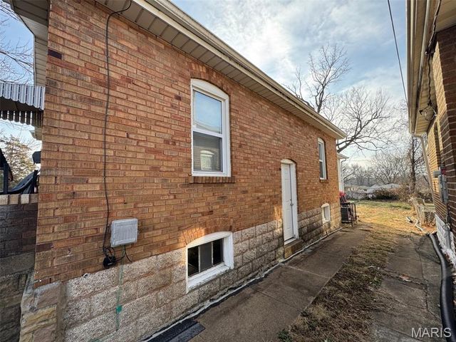 2524 McLaran Avenue, Jennings, MO 63136