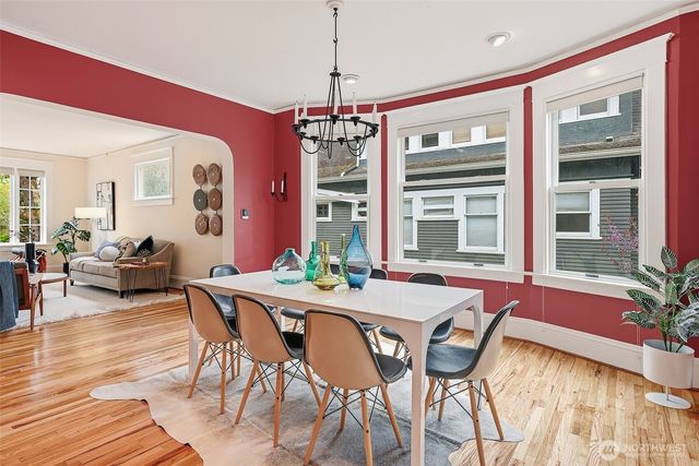 2523 32nd Avenue S, Seattle, WA 98144