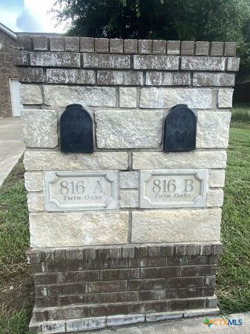 816 Twin Oaks Drive B, Temple, TX 76504
