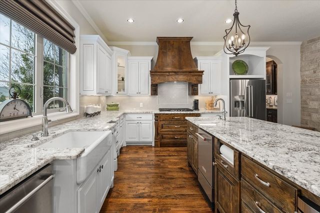 7916 Modena Drive, Fort Worth, TX 76126