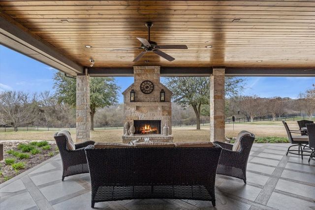 7916 Modena Drive, Fort Worth, TX 76126