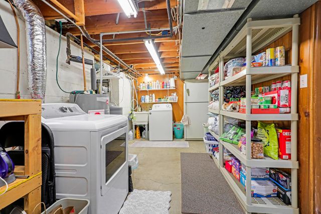 1145 Willow Drive S, Wayzata, MN 55391