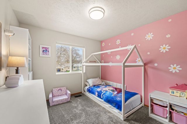 1316 S Pierce Rd, Spokane Valley, WA 99206