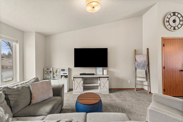 1316 S Pierce Rd, Spokane Valley, WA 99206