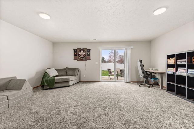 1316 S Pierce Rd, Spokane Valley, WA 99206