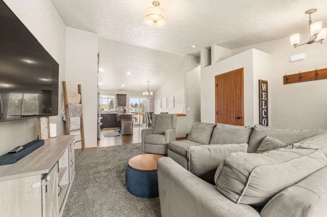 1316 S Pierce Rd, Spokane Valley, WA 99206