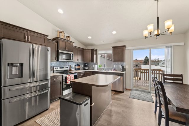 1316 S Pierce Rd, Spokane Valley, WA 99206