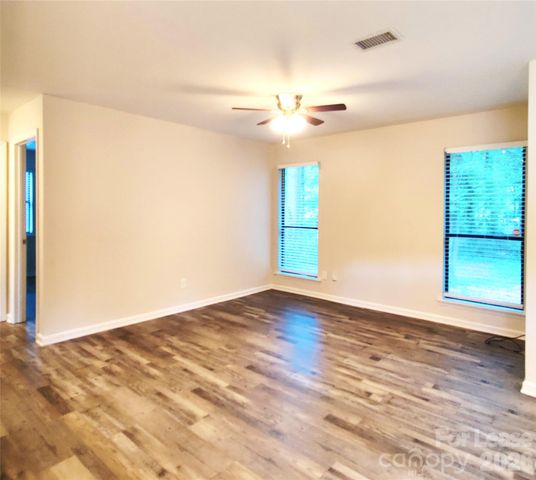 5101 Glenview Court, Charlotte, NC 28215