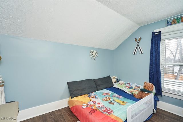 1840 6th Street, Cuyahoga Falls, OH 44221