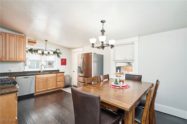 1840 6th Street, Cuyahoga Falls, OH 44221