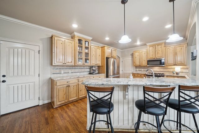 12225 S Glen Court, Jenks, OK 74037