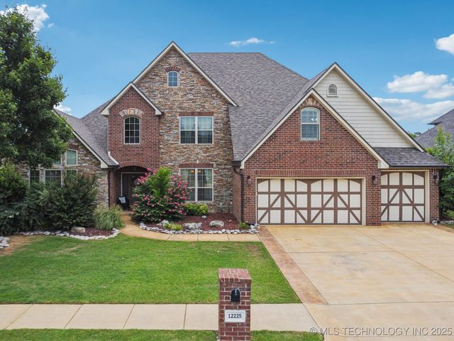 12225 S Glen Court, Jenks, OK 74037