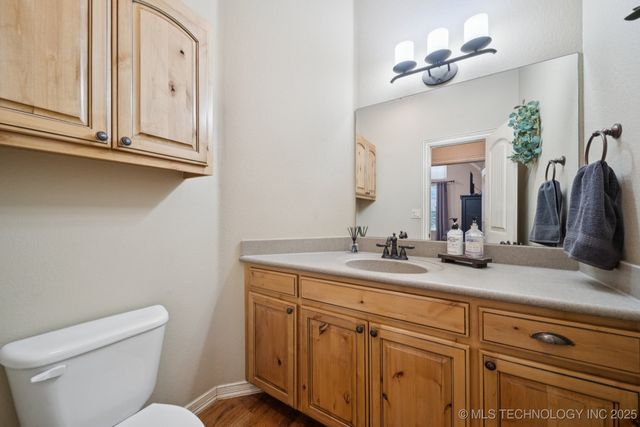 12225 S Glen Court, Jenks, OK 74037