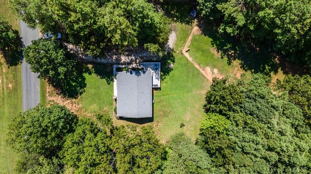 3105 Horseshoe Road, Appomattox, VA 24522