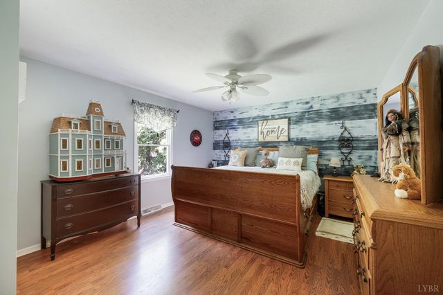 3105 Horseshoe Road, Appomattox, VA 24522