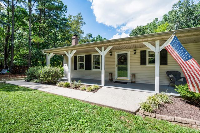 3105 Horseshoe Road, Appomattox, VA 24522