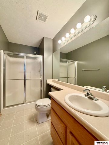 1420 SW 36th Street, Lincoln, NE 68522
