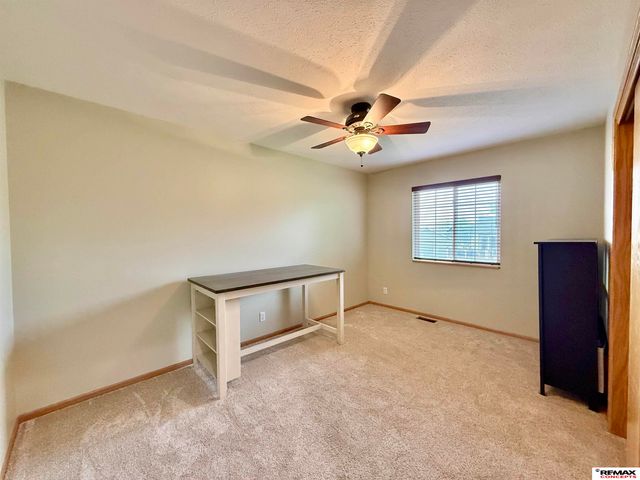 1420 SW 36th Street, Lincoln, NE 68522